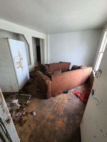 10452 S State Street, Chicago, IL 60628