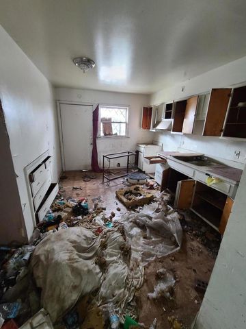 10452 S State Street, Chicago, IL 60628