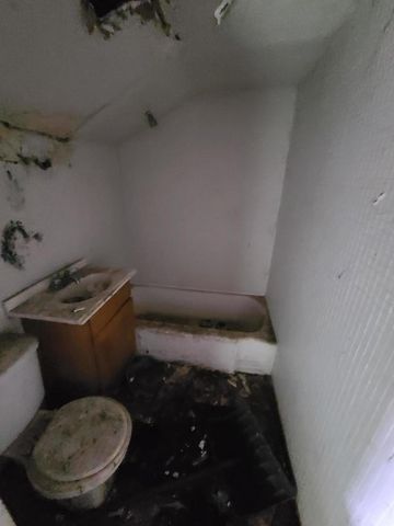 10452 S State Street, Chicago, IL 60628