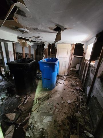 10452 S State Street, Chicago, IL 60628