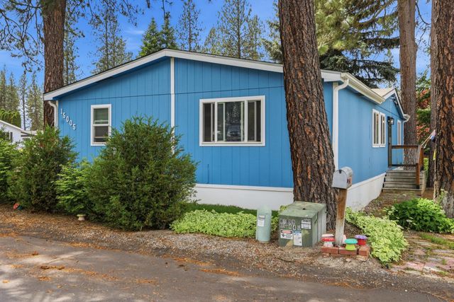 15005 N Shenandoah Forest Ln, Mead, WA 99021
