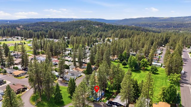 15005 N Shenandoah Forest Ln, Mead, WA 99021