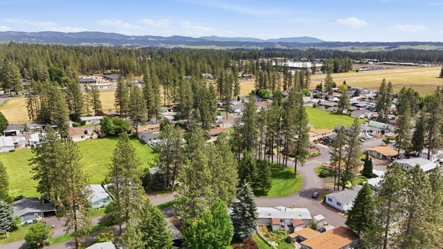 15005 N Shenandoah Forest Ln, Mead, WA 99021