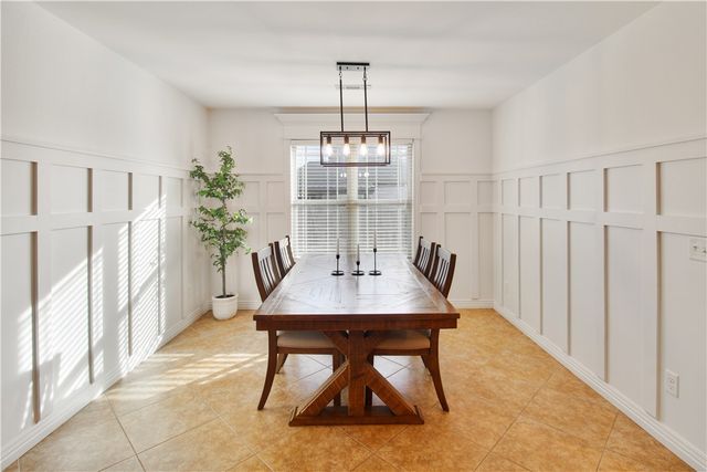 958 Stone Street, Cave Springs, AR 72718