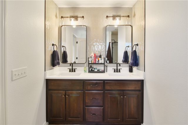 958 Stone Street, Cave Springs, AR 72718