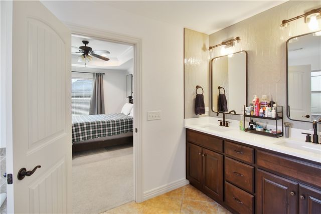 958 Stone Street, Cave Springs, AR 72718