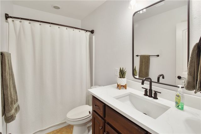 958 Stone Street, Cave Springs, AR 72718