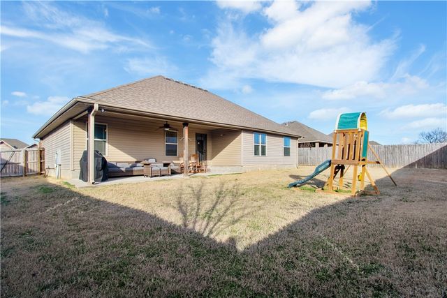 958 Stone Street, Cave Springs, AR 72718