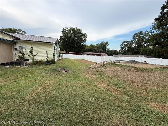 406 E Rosedale Street, Paris, AR 72855