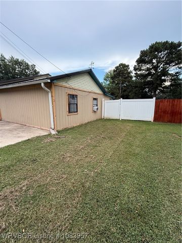 406 E Rosedale Street, Paris, AR 72855