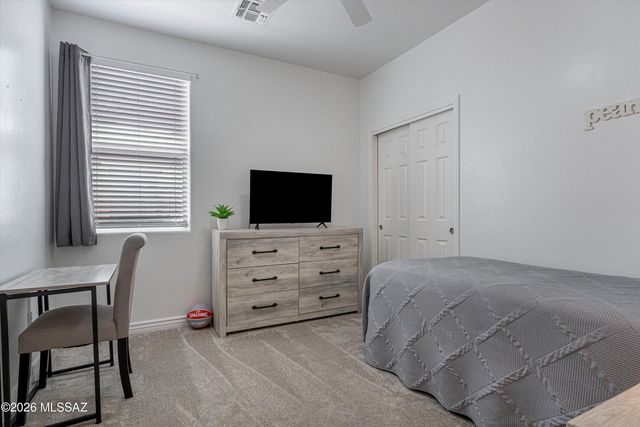 10440 S Painted Mare Drive, Vail, AZ 85641