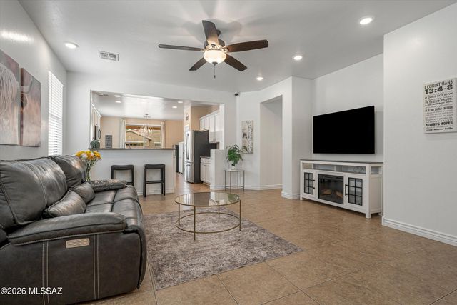 10440 S Painted Mare Drive, Vail, AZ 85641
