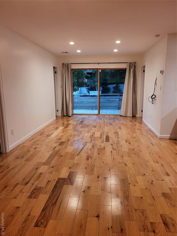 31 Apricot Road, Rocky Point, NY 11778