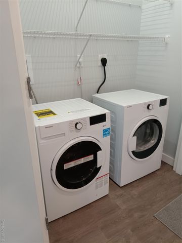 300 Carleton Avenue 5207, Central Islip, NY 11722