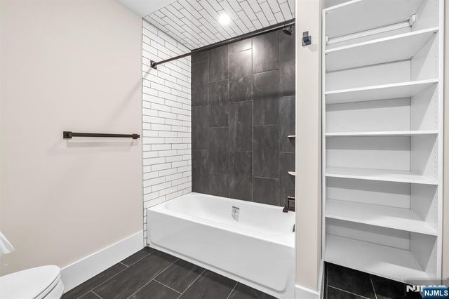 162 Closter Dock Road B, Closter, NJ 07624