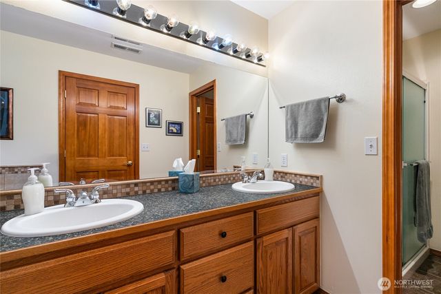 735 Ivy Street, Lynden, WA 98264