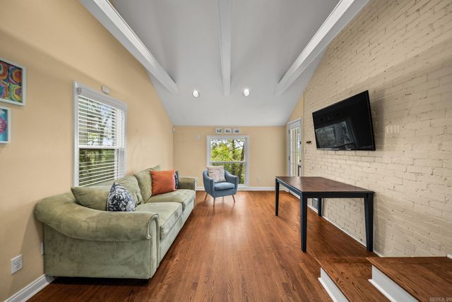 5119 E Crestwood, Little Rock, AR 72207