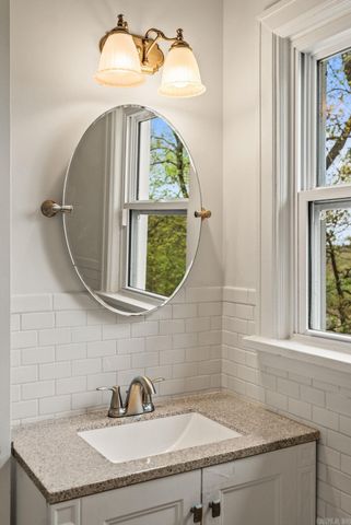 5119 E Crestwood, Little Rock, AR 72207