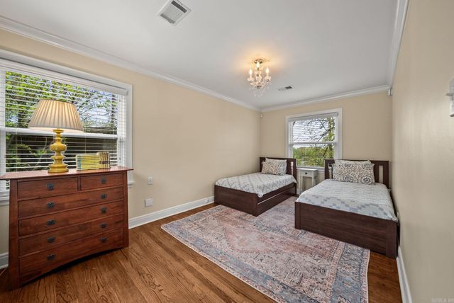 5119 E Crestwood, Little Rock, AR 72207