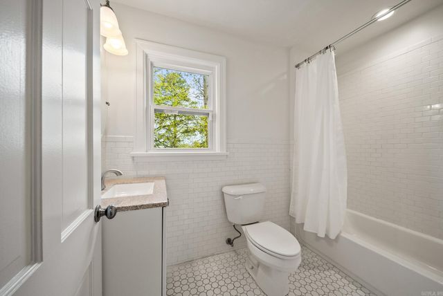 5119 E Crestwood, Little Rock, AR 72207