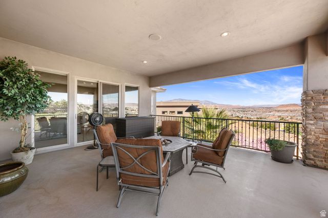 2376 E STONE CREST CIR, St. George, UT 84790