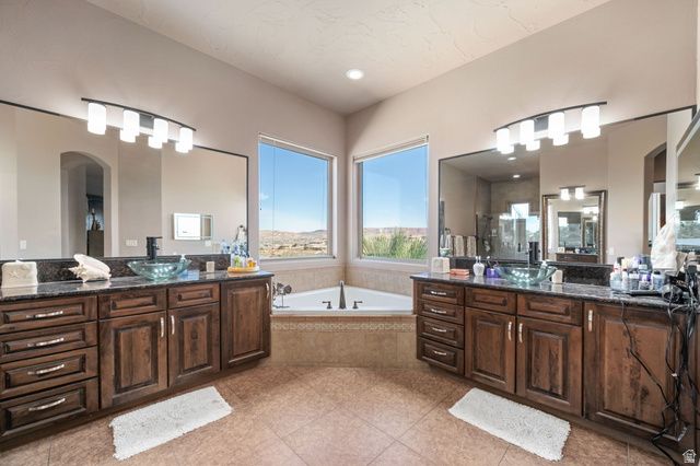 2376 E STONE CREST CIR, St. George, UT 84790