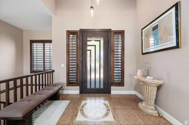 2376 E STONE CREST CIR, St. George, UT 84790