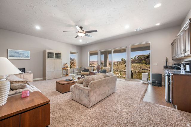 2376 E STONE CREST CIR, St. George, UT 84790