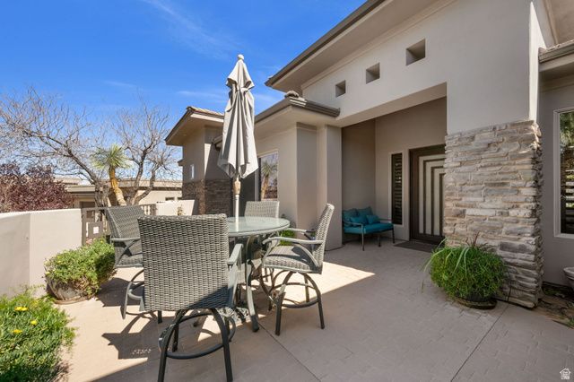 2376 E STONE CREST CIR, St. George, UT 84790