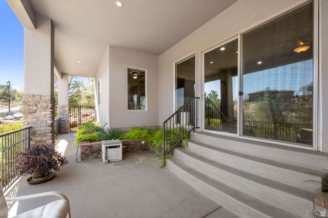 2376 E STONE CREST CIR, St. George, UT 84790