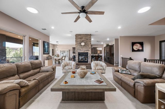 2376 E STONE CREST CIR, St. George, UT 84790