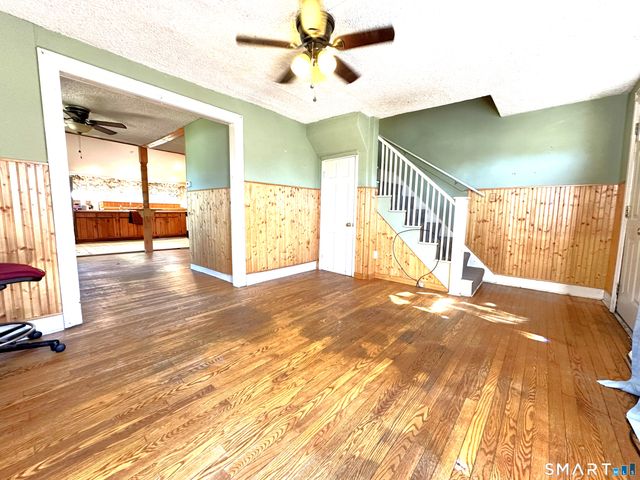 61 Clark Avenue, North Haven, CT 06473