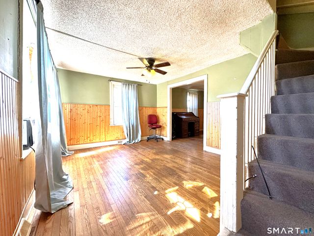 61 Clark Avenue, North Haven, CT 06473