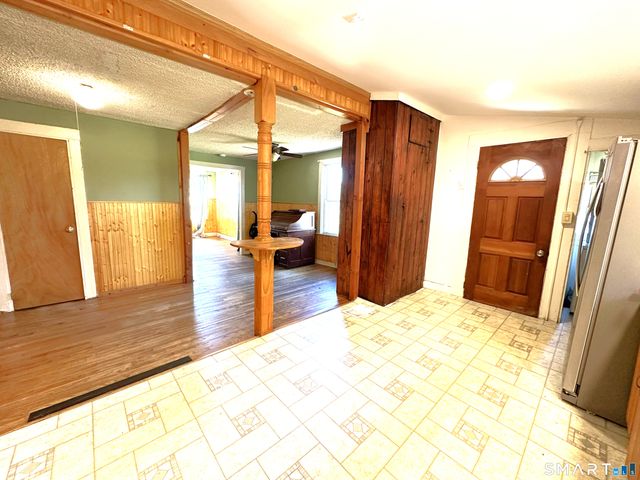 61 Clark Avenue, North Haven, CT 06473