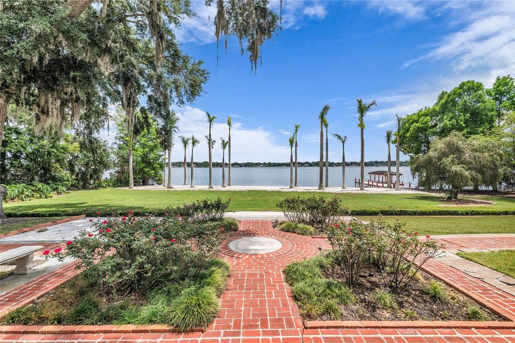 Image 12 of property listing at 1530 WATERWITCH DRIVE, Orlando, FL 32806