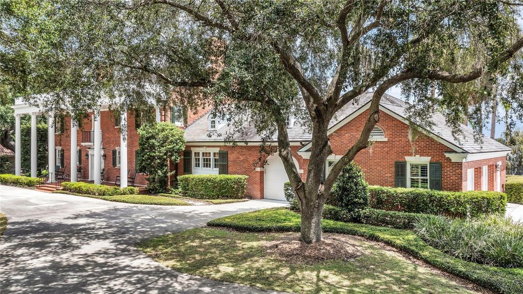 Image 3 of property listing at 1530 WATERWITCH DRIVE, Orlando, FL 32806