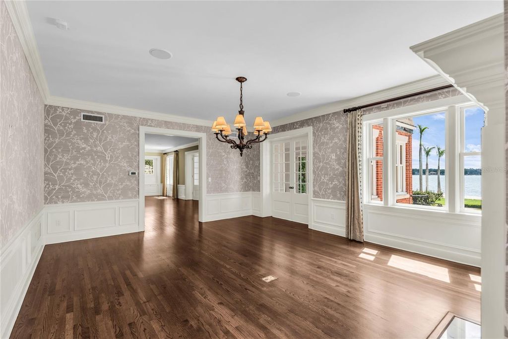 Image 33 of property listing at 1530 WATERWITCH DRIVE, Orlando, FL 32806
