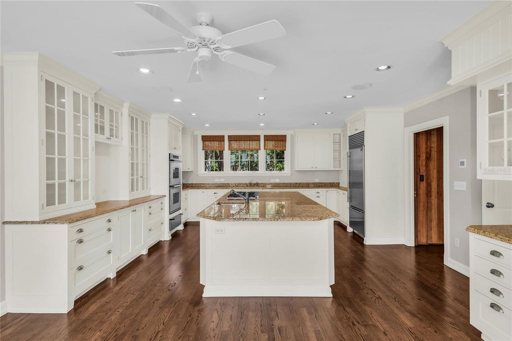 Image 39 of property listing at 1530 WATERWITCH DRIVE, Orlando, FL 32806
