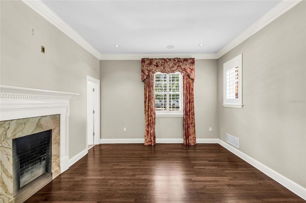 Image 45 of property listing at 1530 WATERWITCH DRIVE, Orlando, FL 32806