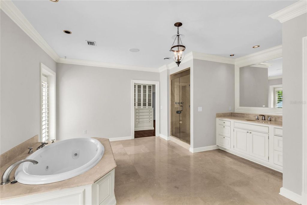 Image 61 of property listing at 1530 WATERWITCH DRIVE, Orlando, FL 32806