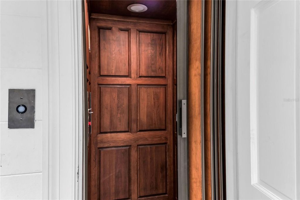 Image 70 of property listing at 1530 WATERWITCH DRIVE, Orlando, FL 32806