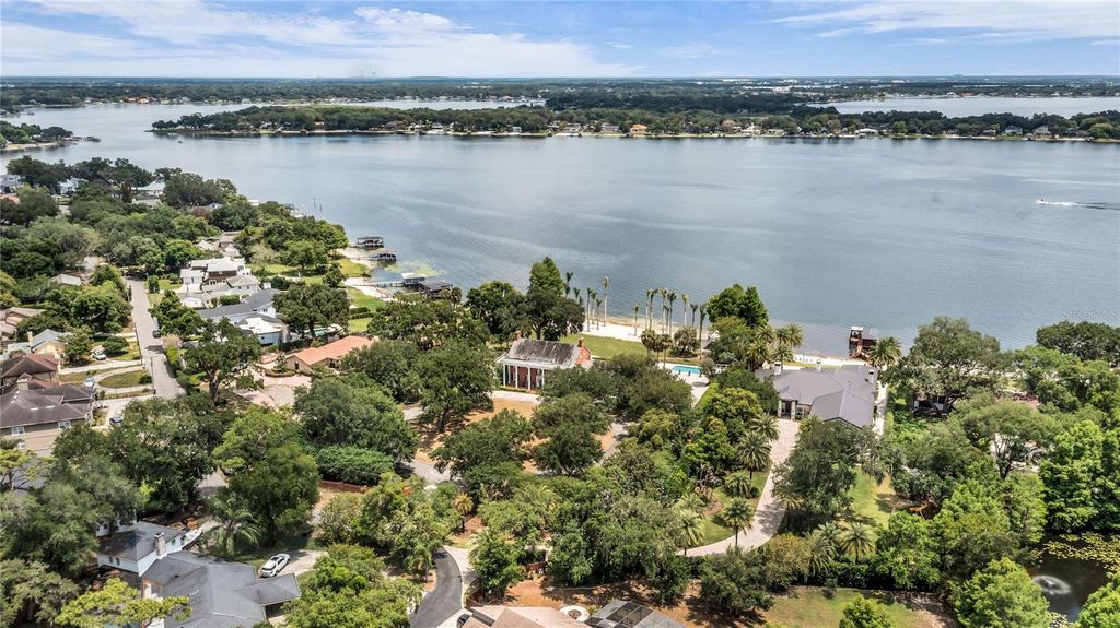 Image 85 of property listing at 1530 WATERWITCH DRIVE, Orlando, FL 32806
