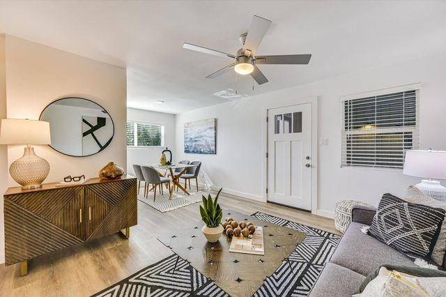 3703 Harmon Ave 206, Austin, TX 78705