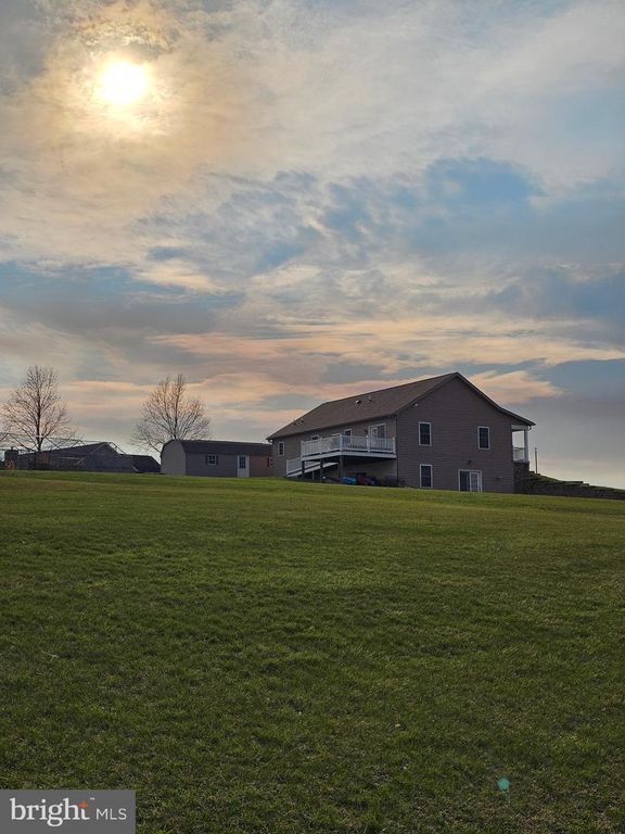 Image 2 of property listing at 12845 INDEPENDENCE RD, Clear Spring, MD 21722