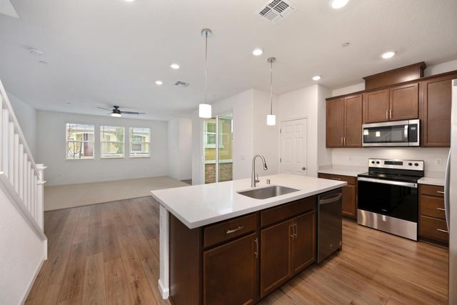 6194 Paseo De Harris, Citrus Heights, CA 95610