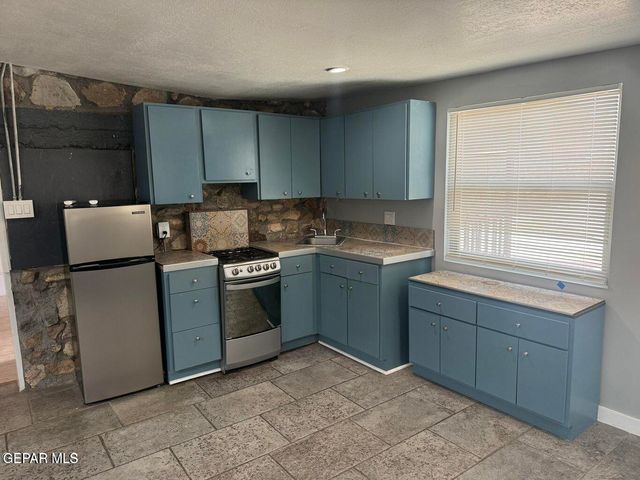 4410 TROWBRIDGE Drive, C, El Paso, TX 79903