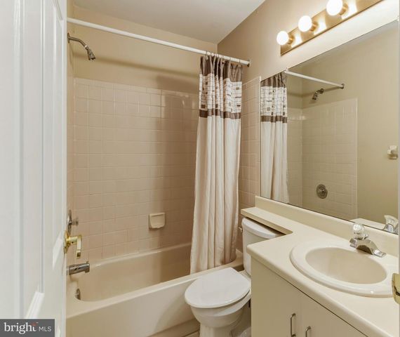 405 PADDOCK CT, Sewell, NJ 08080