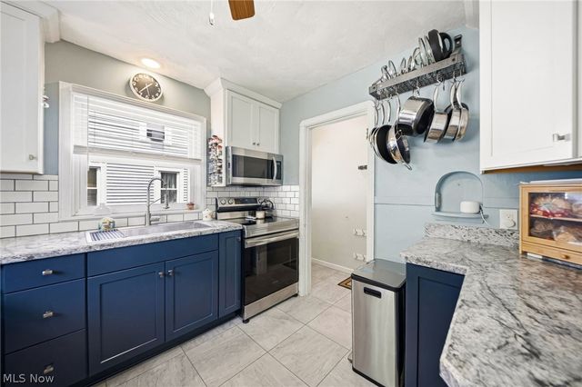 172 Brandtson Avenue, Elyria, OH 44035