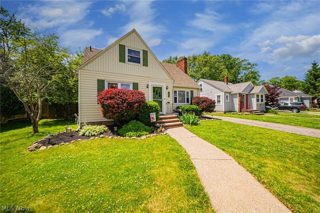 172 Brandtson Avenue, Elyria, OH 44035