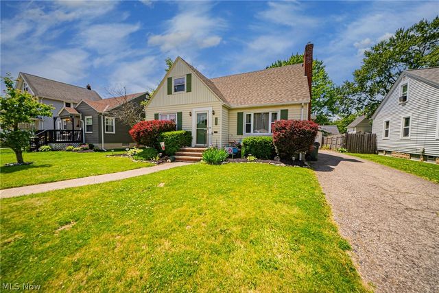 172 Brandtson Avenue, Elyria, OH 44035
